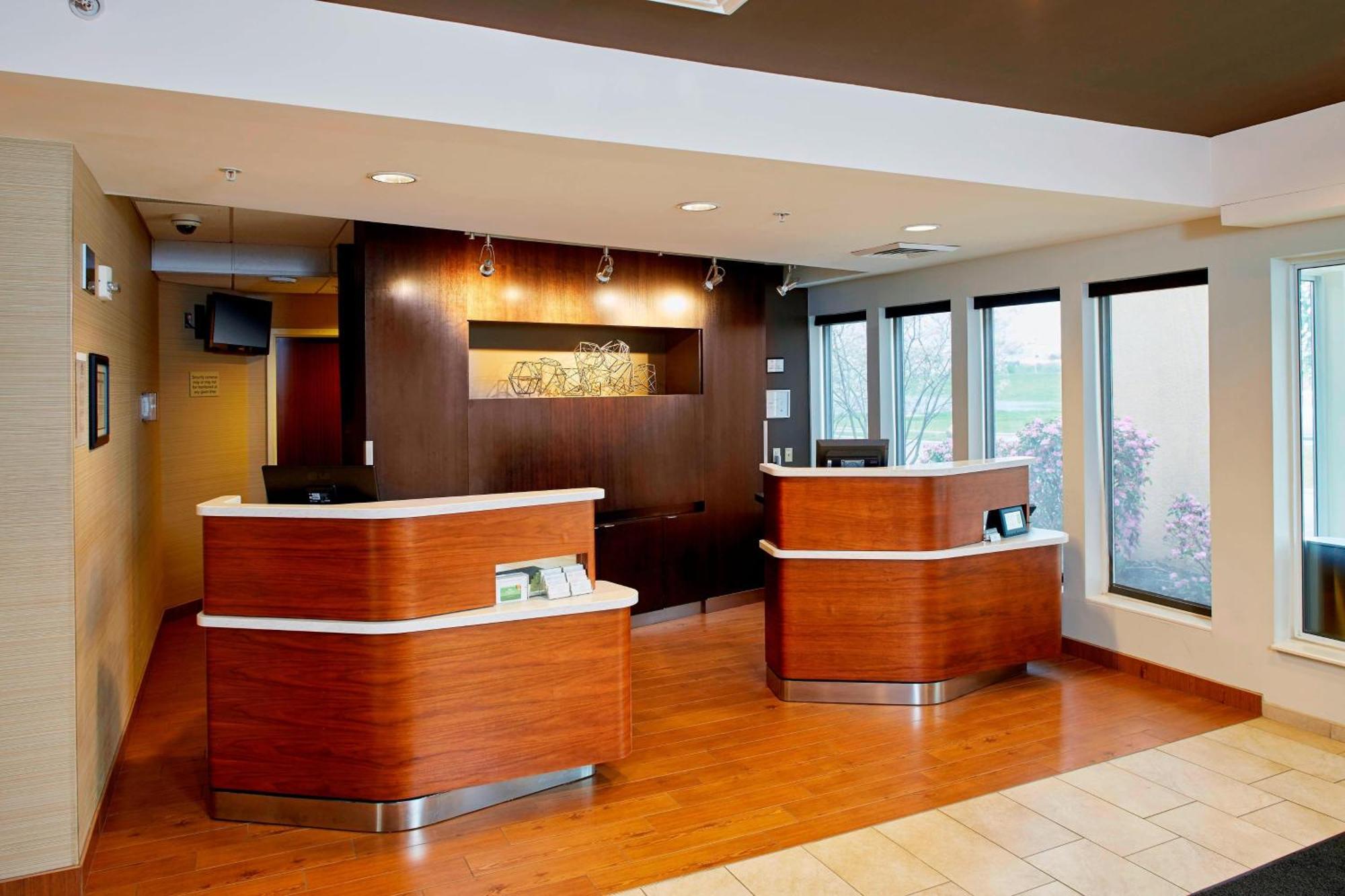 Courtyard By Marriott Lansing Hotel Kültér fotó